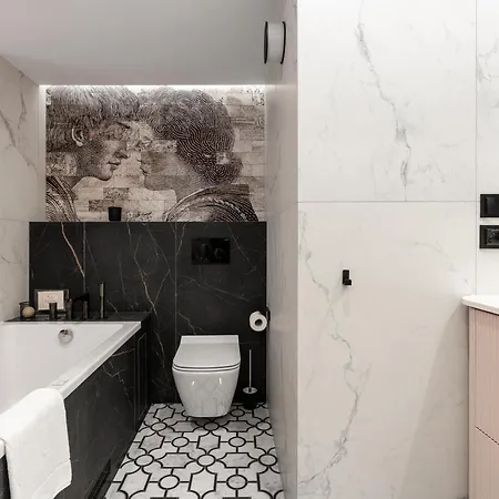 Rose With Bath By Oneapartments *