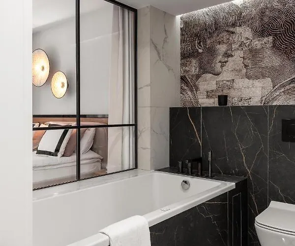 Rose With Bath By Oneapartments 소포트